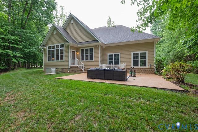 8853 Porto Ct, New Kent, VA 23124