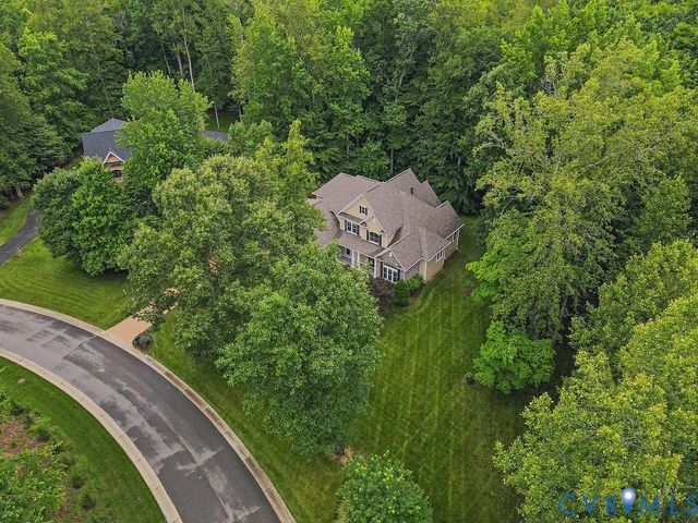 8853 Porto Ct, New Kent, VA 23124