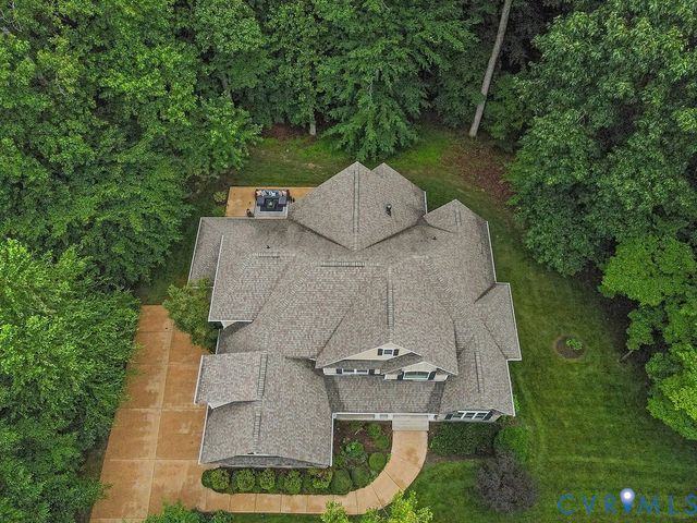 8853 Porto Ct, New Kent, VA 23124