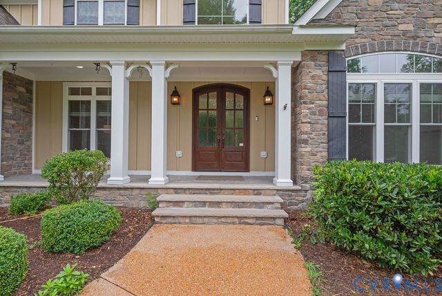 8853 Porto Ct, New Kent, VA 23124