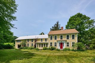 55 Falls Road, Sunderland, MA 01375