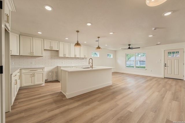 530 Avenue A, New Braunfels, TX 78130