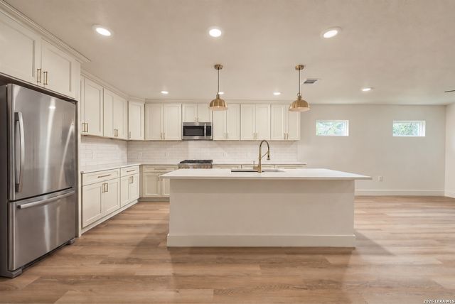 530 Avenue A, New Braunfels, TX 78130