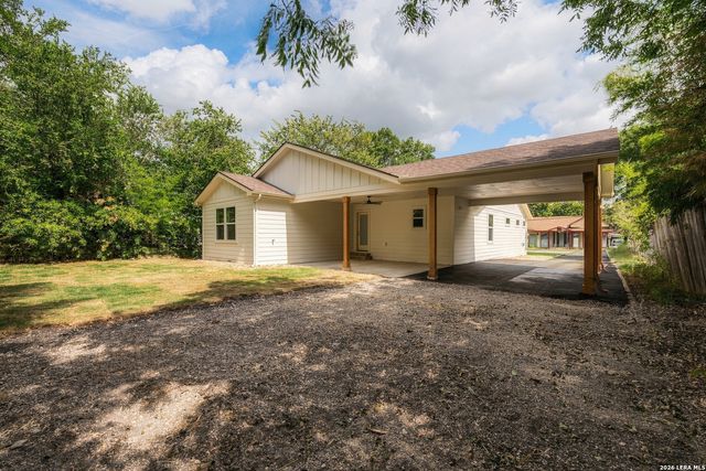 530 Avenue A, New Braunfels, TX 78130