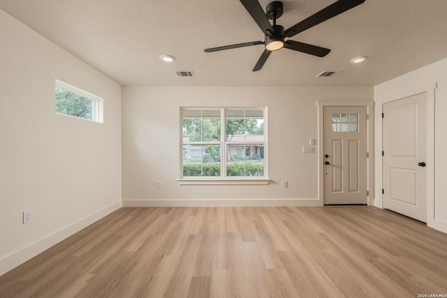 530 Avenue A, New Braunfels, TX 78130