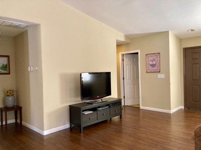 4276 Monhegan Way, Mather, CA 95655