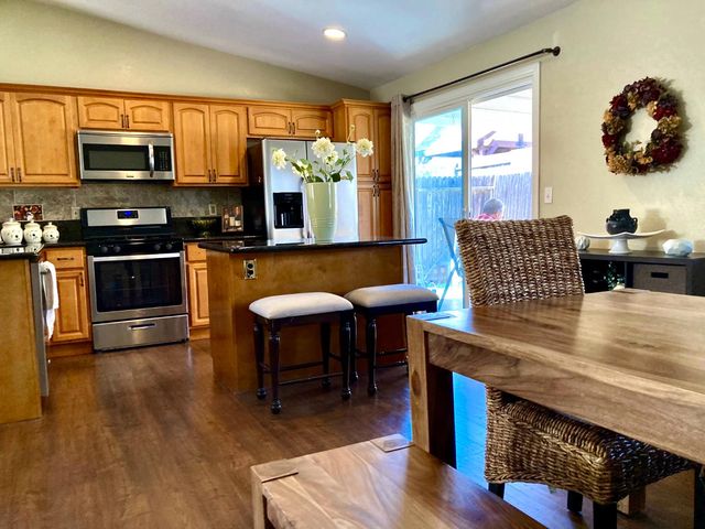 4276 Monhegan Way, Mather, CA 95655