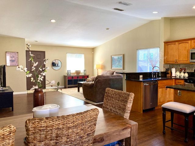 4276 Monhegan Way, Mather, CA 95655