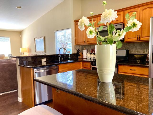 4276 Monhegan Way, Mather, CA 95655