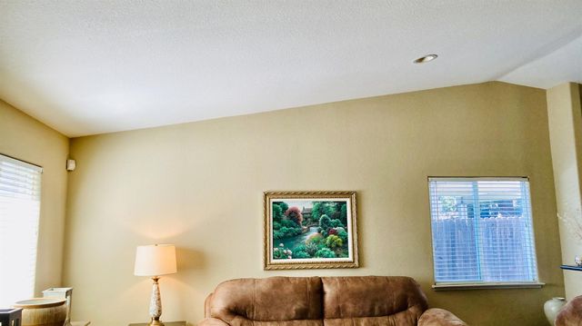 4276 Monhegan Way, Mather, CA 95655