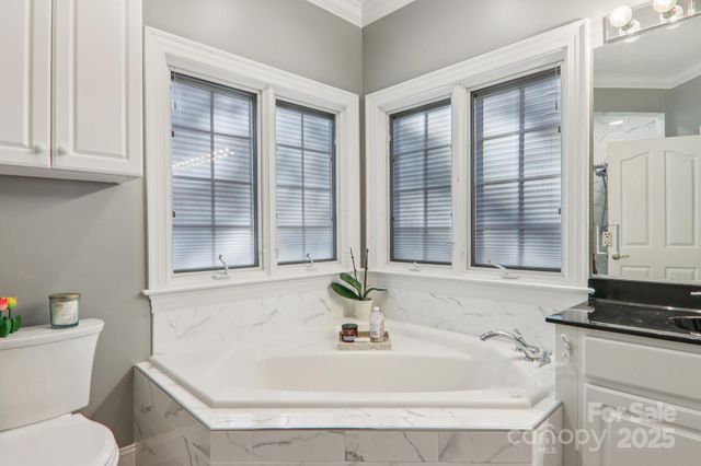 1 Bideford Row 53, Asheville, NC 28803