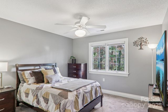 1 Bideford Row 53, Asheville, NC 28803