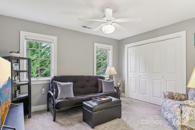 1 Bideford Row 53, Asheville, NC 28803