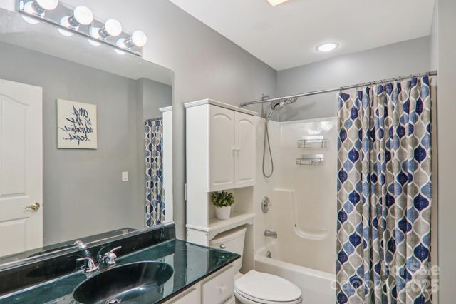 1 Bideford Row 53, Asheville, NC 28803