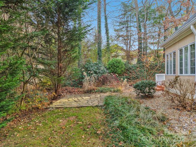 1 Bideford Row 53, Asheville, NC 28803