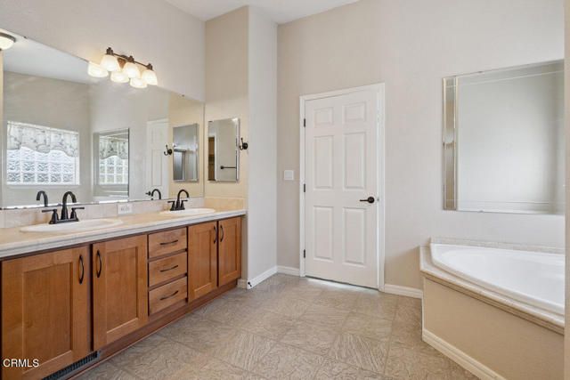 139 Dickens Circle 139, Ventura, CA 93003