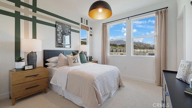 2148 Aneto Way, Santa Paula, CA 93060