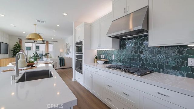 2148 Aneto Way, Santa Paula, CA 93060