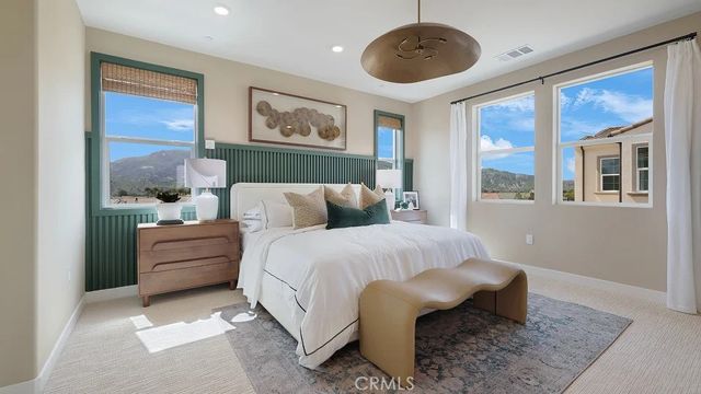 2148 Aneto Way, Santa Paula, CA 93060