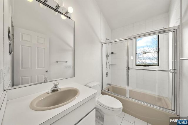 501 Elm Court, Norwood, NJ 07648