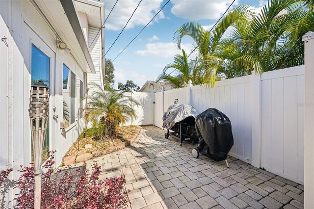 13476 BINGLEWOOD AVENUE, Seminole, FL 33776