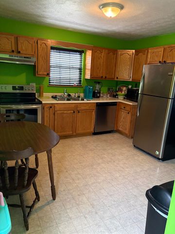 1423 Spring Valley Circle, Huntington, WV 25704