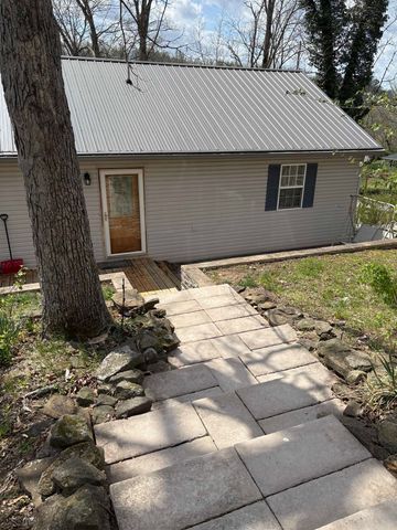 1423 Spring Valley Circle, Huntington, WV 25704