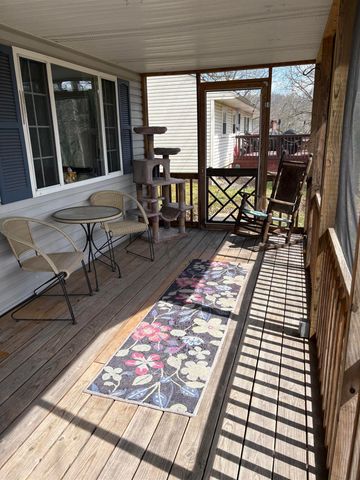 1423 Spring Valley Circle, Huntington, WV 25704