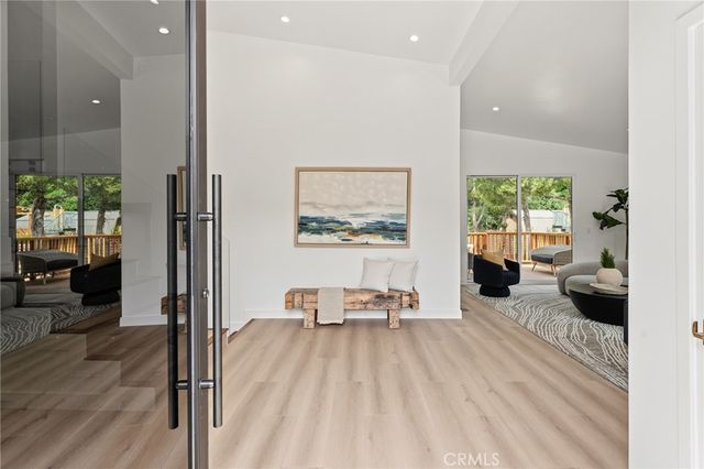 4041 Vanalden Avenue, Tarzana, CA 91356