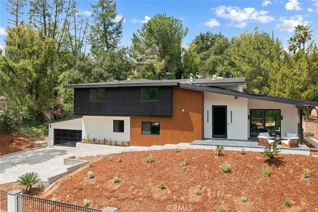 4041 Vanalden Avenue, Tarzana, CA 91356