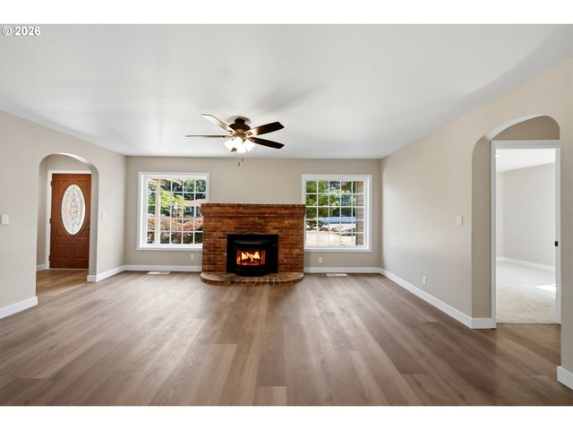 1245 Glen Creek Rd, Salem, OR 97304
