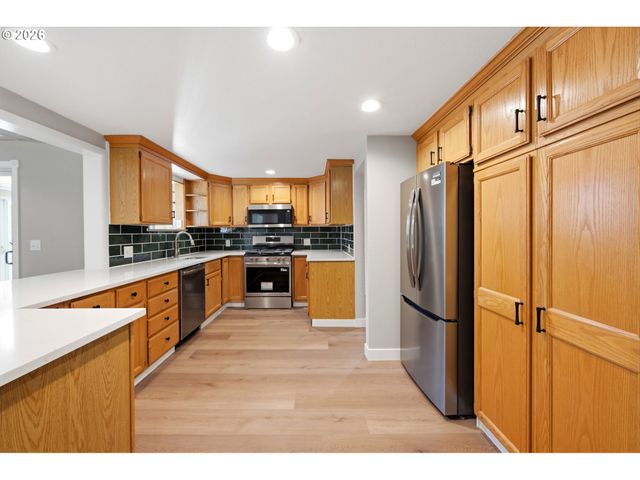 1245 Glen Creek Rd, Salem, OR 97304