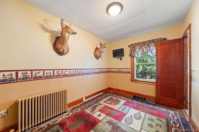189 Lakeside Road, Newburgh, NY 12550