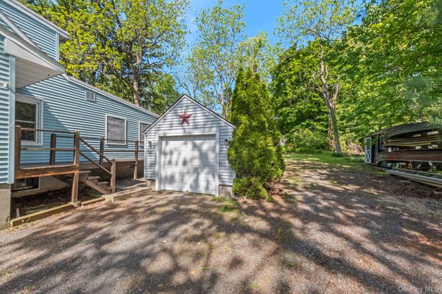189 Lakeside Road, Newburgh, NY 12550
