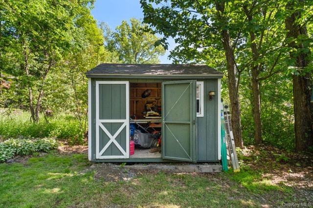 189 Lakeside Road, Newburgh, NY 12550