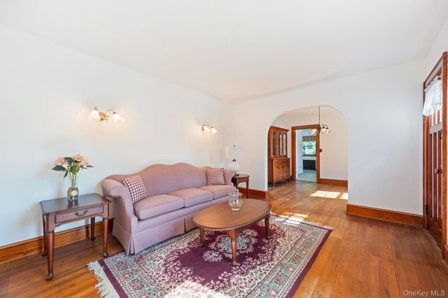 189 Lakeside Road, Newburgh, NY 12550