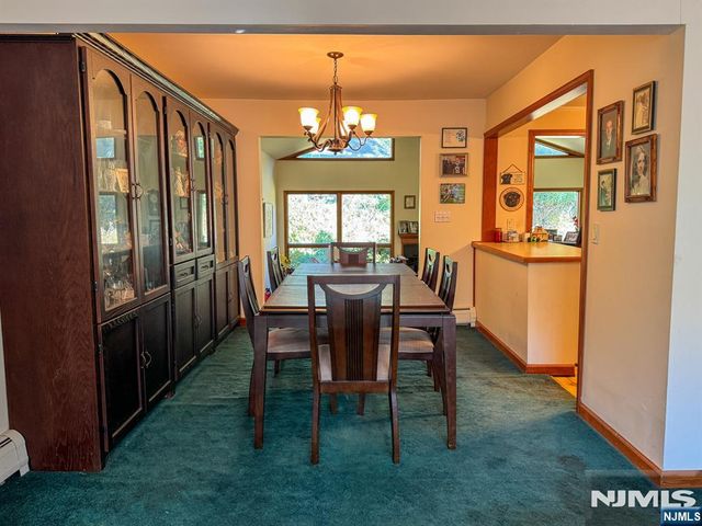 32 Esplanade Drive, Hillsdale, NJ 07642