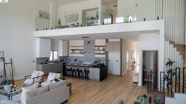 1278 Delmas, San Jose, CA 95125