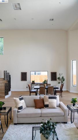1278 Delmas, San Jose, CA 95125