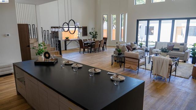 1278 Delmas, San Jose, CA 95125