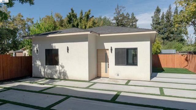 1278 Delmas, San Jose, CA 95125