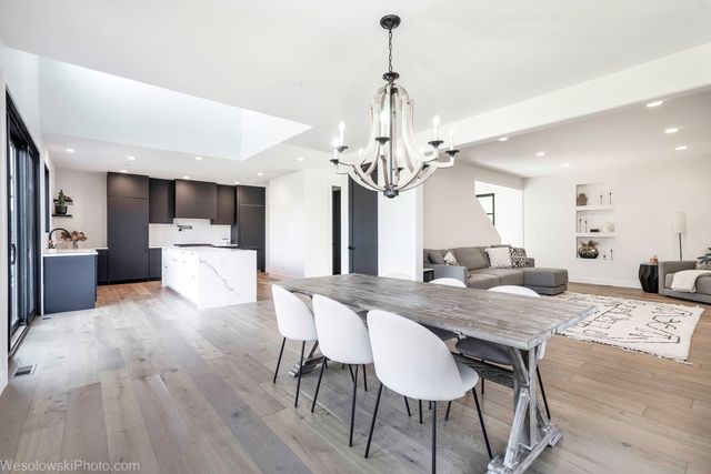 3112 Cara Lane, Oak Brook, IL 60523