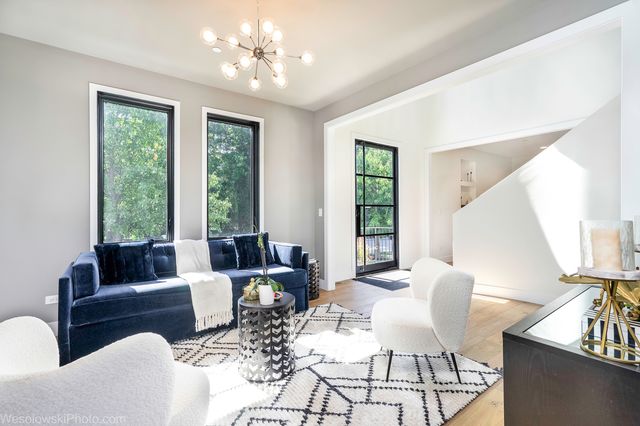 3112 Cara Lane, Oak Brook, IL 60523