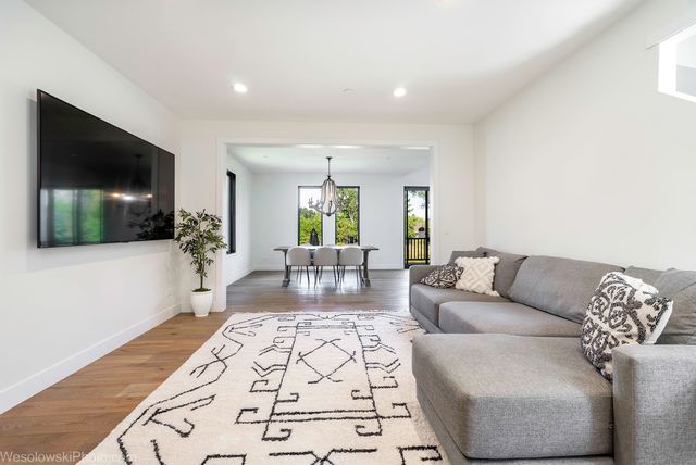 3112 Cara Lane, Oak Brook, IL 60523