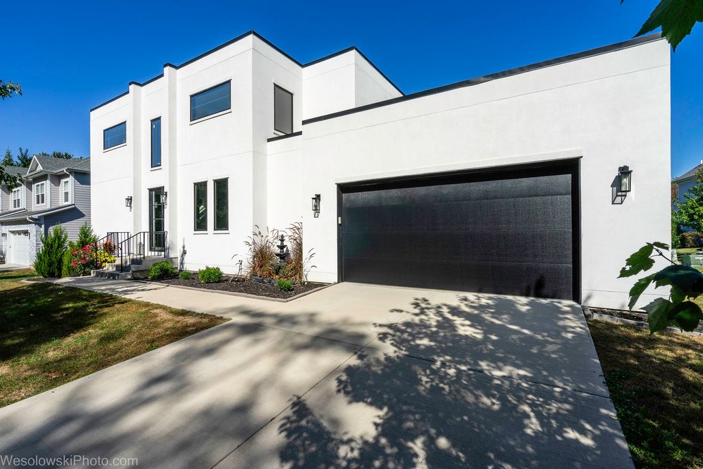 3112 Cara Lane, Oak Brook, IL 60523