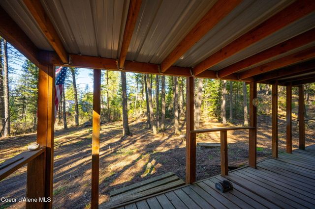 1807 Kelso Lake RD, Athol, ID 83801