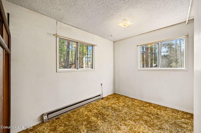 1807 Kelso Lake RD, Athol, ID 83801