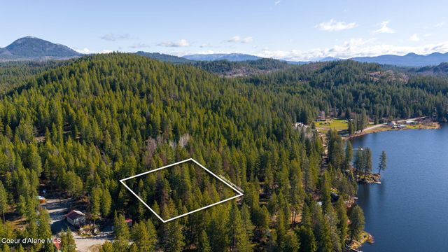 1807 Kelso Lake RD, Athol, ID 83801