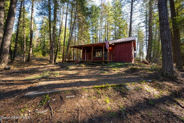 1807 Kelso Lake RD, Athol, ID 83801