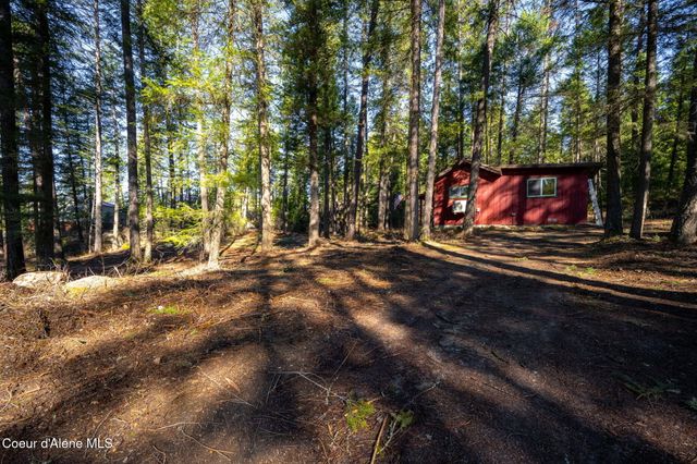 1807 Kelso Lake RD, Athol, ID 83801